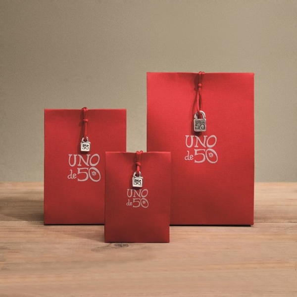 UNOde50 Гривна Shackled