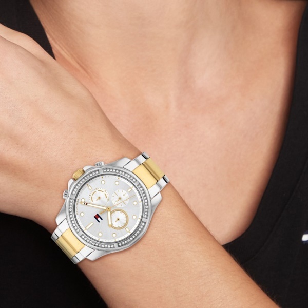 Tommy Hilfiger часовник