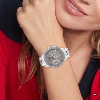 Tommy Hilfiger часовник