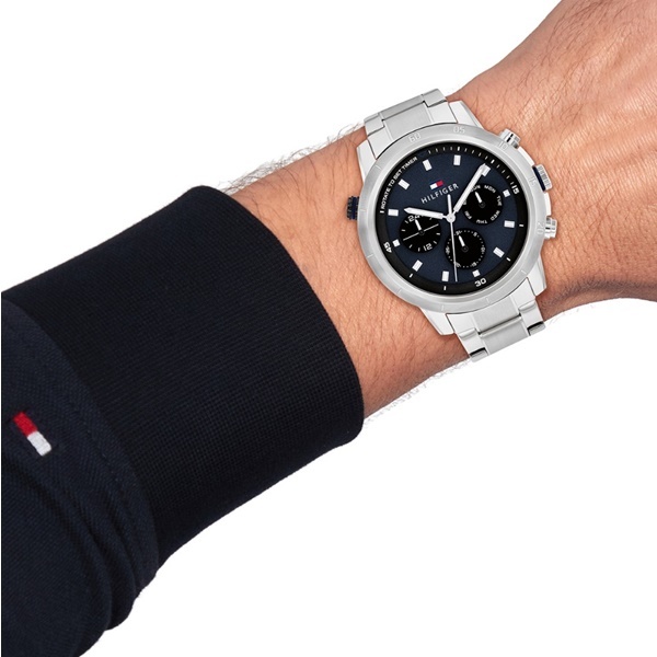 Tommy Hilfiger часовник