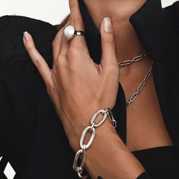 UNOde50 Гривна Awesome