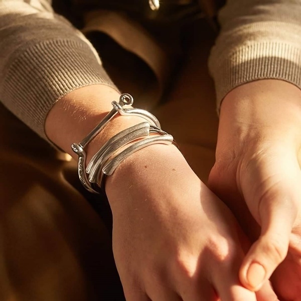 UNOde50 Гривна Shackled