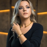 UNOde50 Гривна Estas Grillado