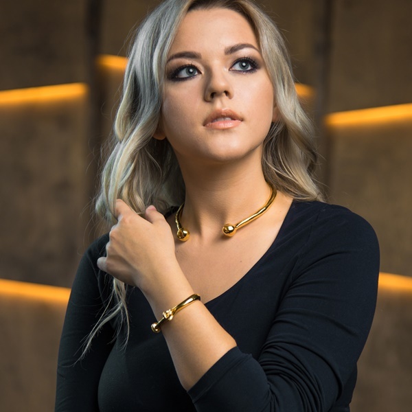 UNOde50 Гривна Estas Grillado