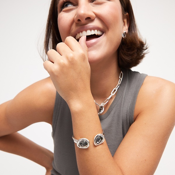 UNOde50 Гривна Ser Valiente