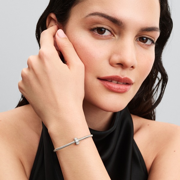 Pandora Клипс Докосване