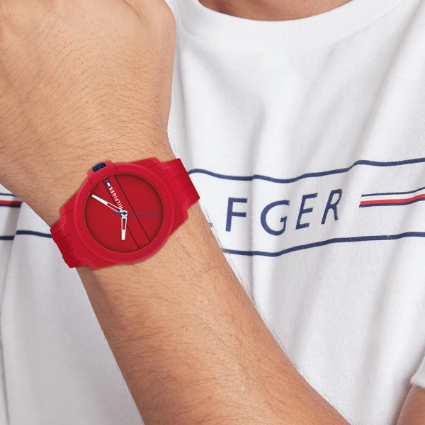 Tommy Hilfiger часовник